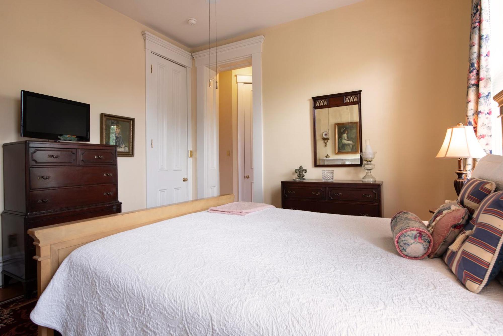 Dupont Mansion Bed & Breakfast Louisville Rum bild