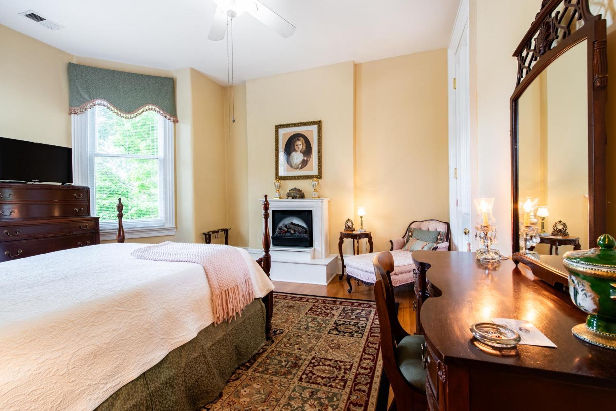 Dupont Mansion Bed & Breakfast Louisville Rum bild